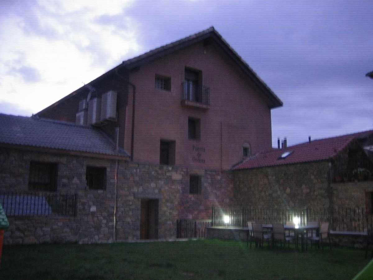 Apartamentos Puerta De Ordesa Laspuña Екстериор снимка