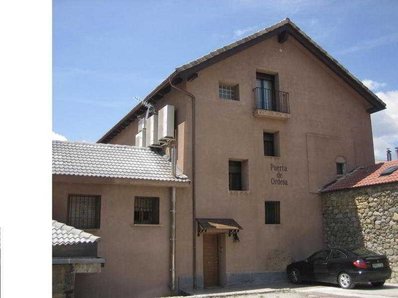 Apartamentos Puerta De Ordesa Laspuña Екстериор снимка