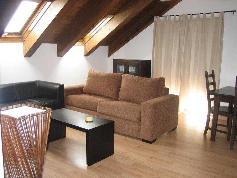 Apartamentos Puerta De Ordesa Laspuña Екстериор снимка