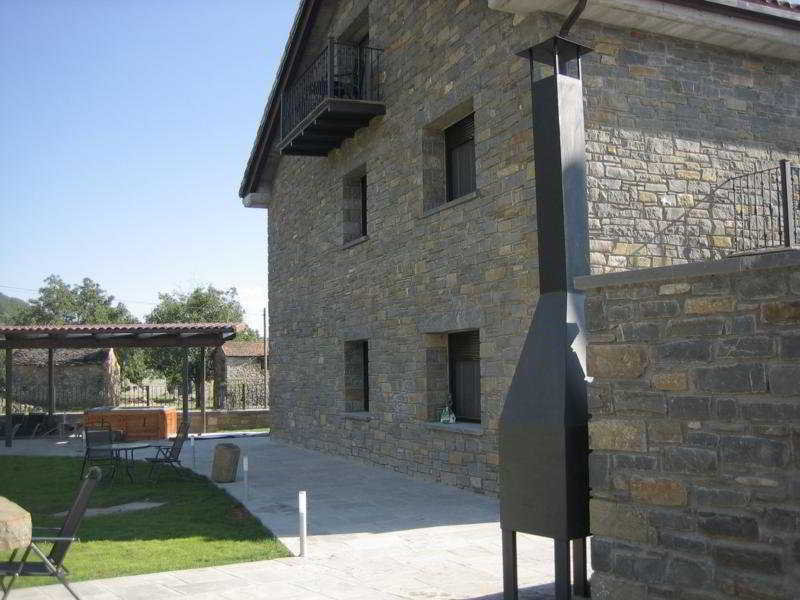 Apartamentos Puerta De Ordesa Laspuña Екстериор снимка
