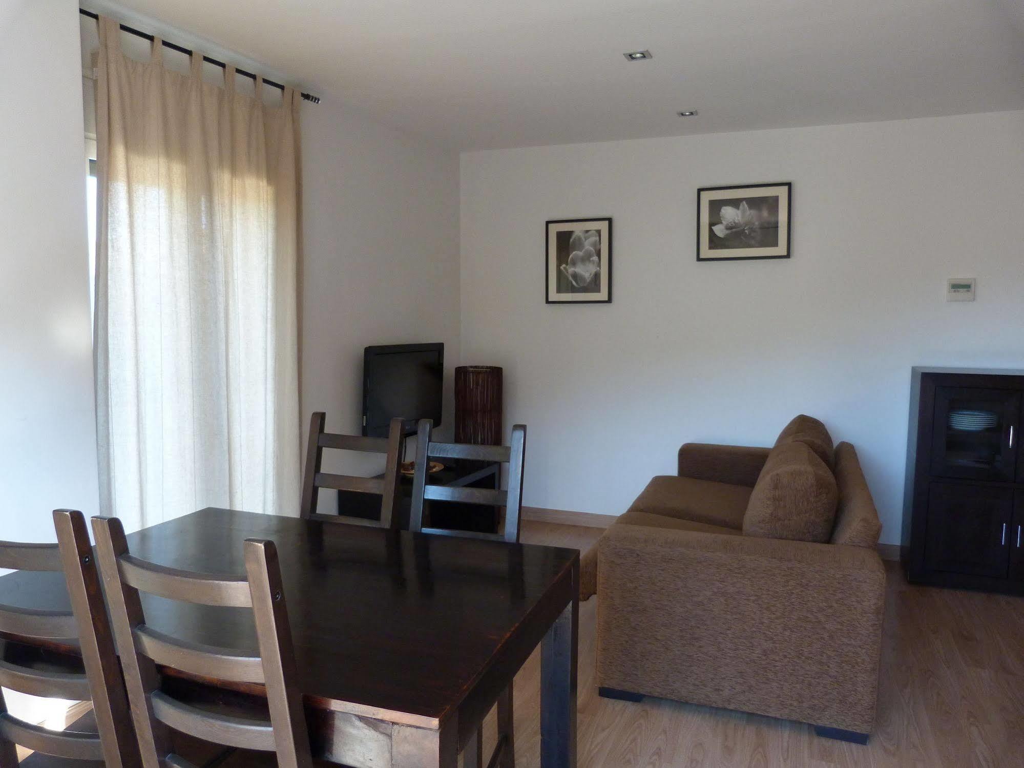 Apartamentos Puerta De Ordesa Laspuña Екстериор снимка