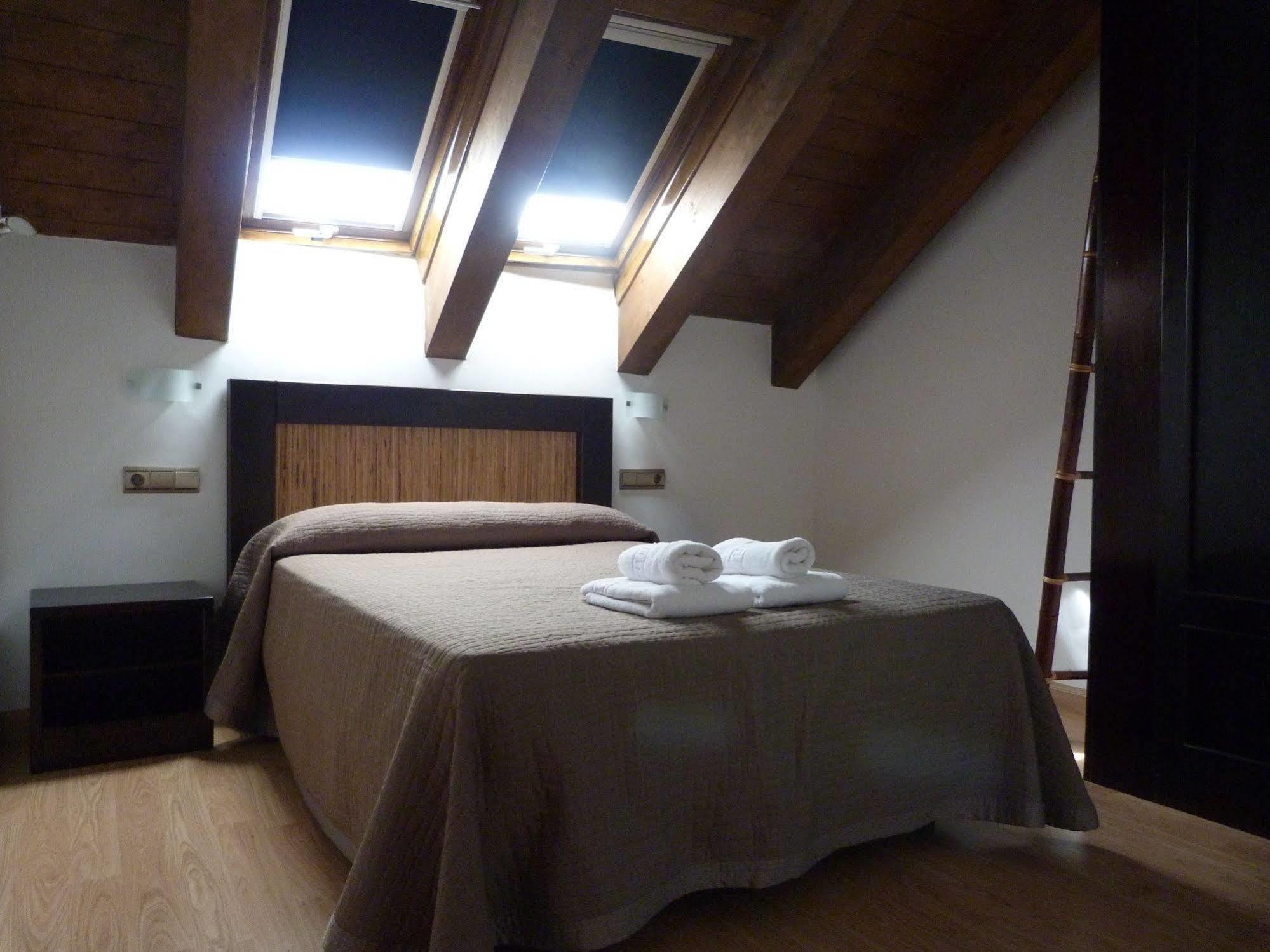 Apartamentos Puerta De Ordesa Laspuña Екстериор снимка