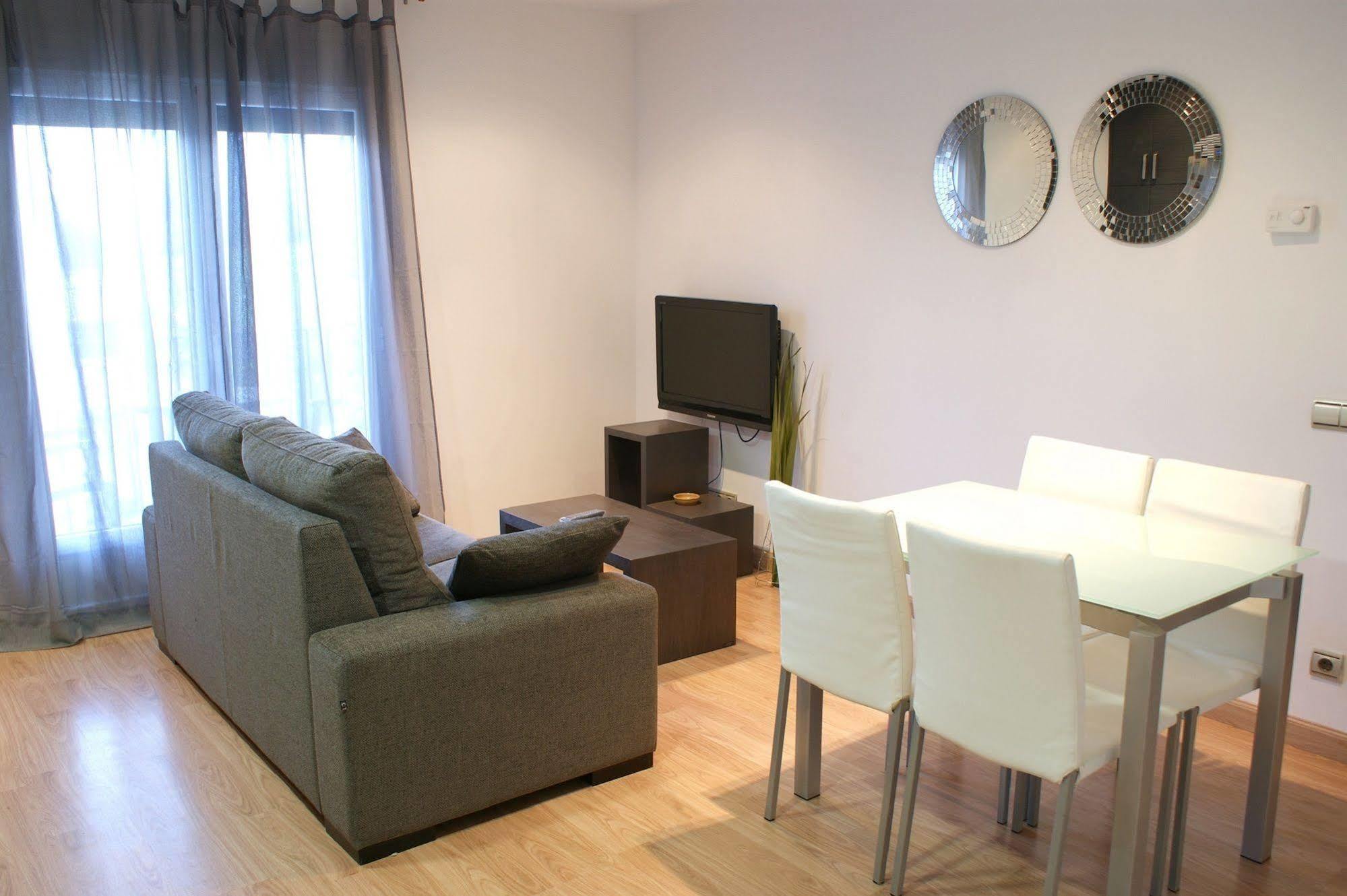 Apartamentos Puerta De Ordesa Laspuña Екстериор снимка