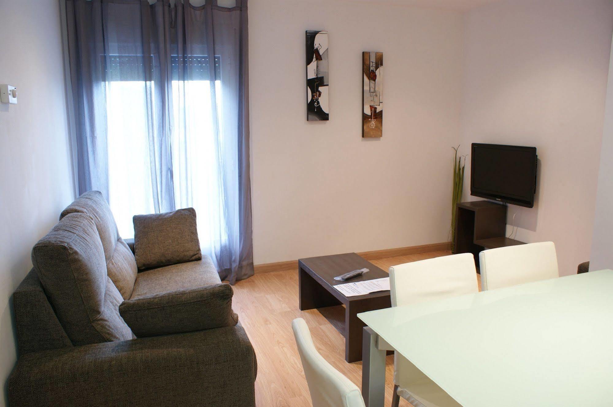 Apartamentos Puerta De Ordesa Laspuña Екстериор снимка